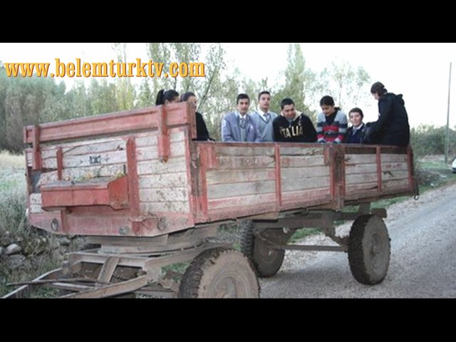 Afyon’da Öğrencilerin Okul Yolu Çilesi