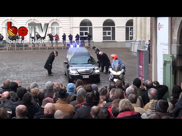 VOS CENAZE YENİ FOTO- 5