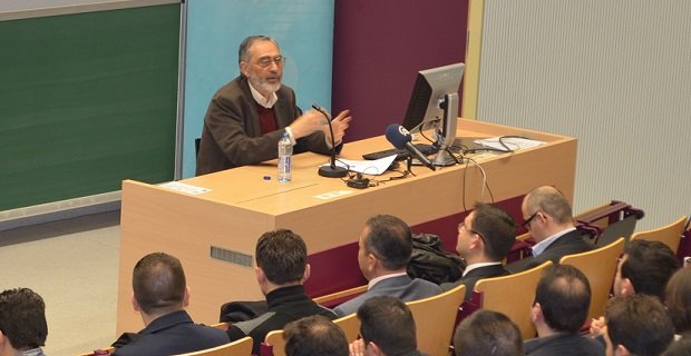 Gent Şehrinde “Yeni Türkiye” Konulu Seminerde  Etyen Mahçupyan Yeni Türkiye’yi Anlattı
