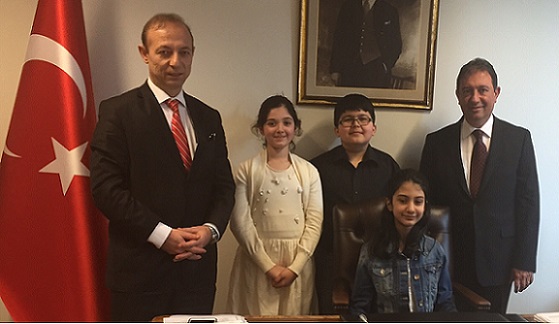 İLKÖĞRETİM ÖĞRENCİLERİ 23 NİSAN ULUSAL EGEMENLİK VE ÇOCUK BAYRAMI VESİLESİYLE T.C. BRÜKSEL BÜYÜKELÇİLİĞİNİ ZİYARET ETTİLER