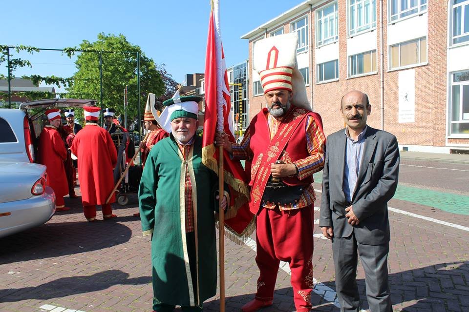 11287269_844904578880476_1716960857_n