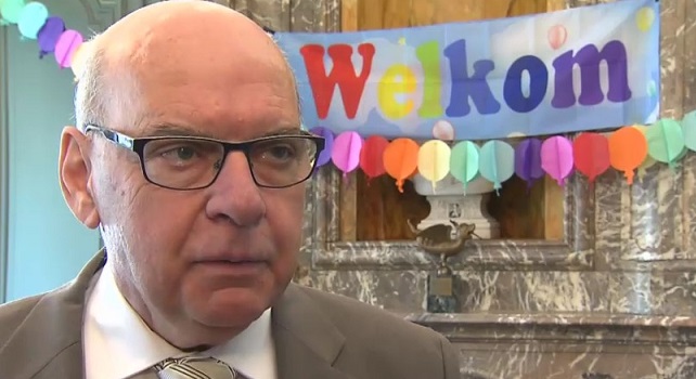 GENT BLD.BŞK.DANİEL TERMONT  GÖREVİNE BAŞLADI. KEMOTERAPİ TEDAVİSİ GÖRECEK.