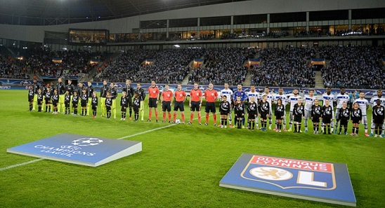 KAA GENT TARİHİNDE OYNADIĞI  İLK ŞAMPİYONLAR LİGİ MAÇINDA  FRANSA EKİBİ LYON’LA BERABERE KALDI. 1 – 1