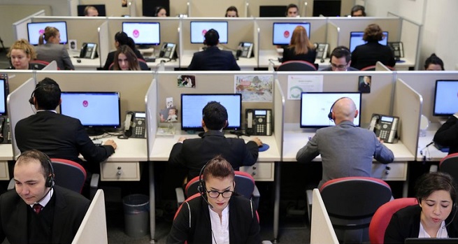 Dışişleri Çağrı Merkezi, yurtdışındaki Türklere çare oluyor