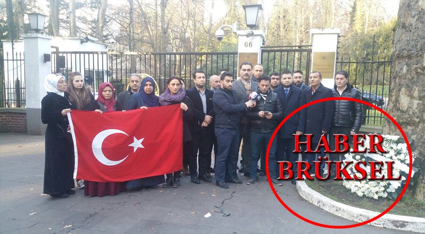 Uetd Belçika Rusya Büyükelçiliği Önüne Çiçek Bıraktı