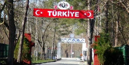Sınırı Geçen İki Yunan Askeri Gözaltına Alındı