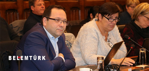 Belçika'nın Gent Belediye Meclisi Başörtü Yasağına Geçit Vermedi