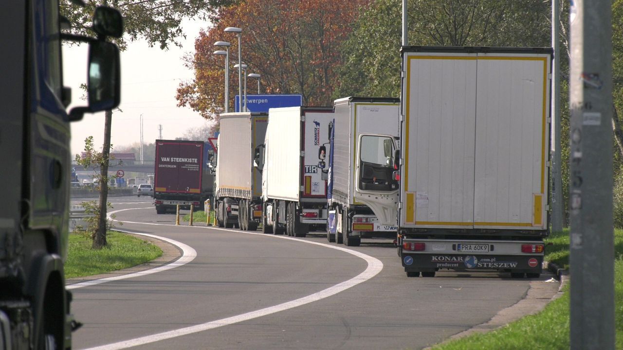 Belçika’da Soğuk Hava Kamyonundan 12 Göçmen Kurtarıldı