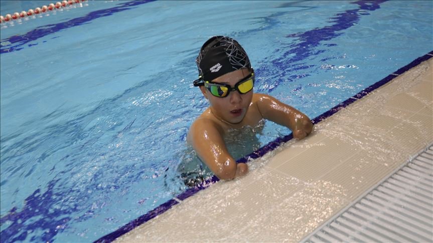 Yıkılan hayallerinden vazgeçmedi