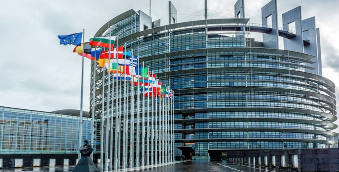 Avrupa Parlamentosu’ndan 2 trilyon avroluk kurtarma paketi çağrısı
