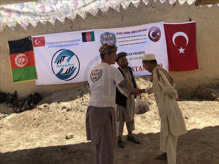 İHH Belçika Afganistan’da 500 aileye kurban eti dağıttı