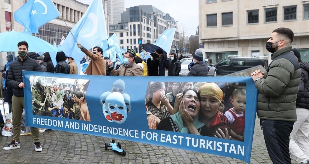 Uygur Türkleri, Brüksel’de Çin’i protesto etti