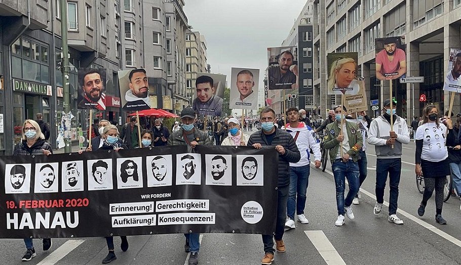 Almanya’da ırkçılık karşıtı gösteri