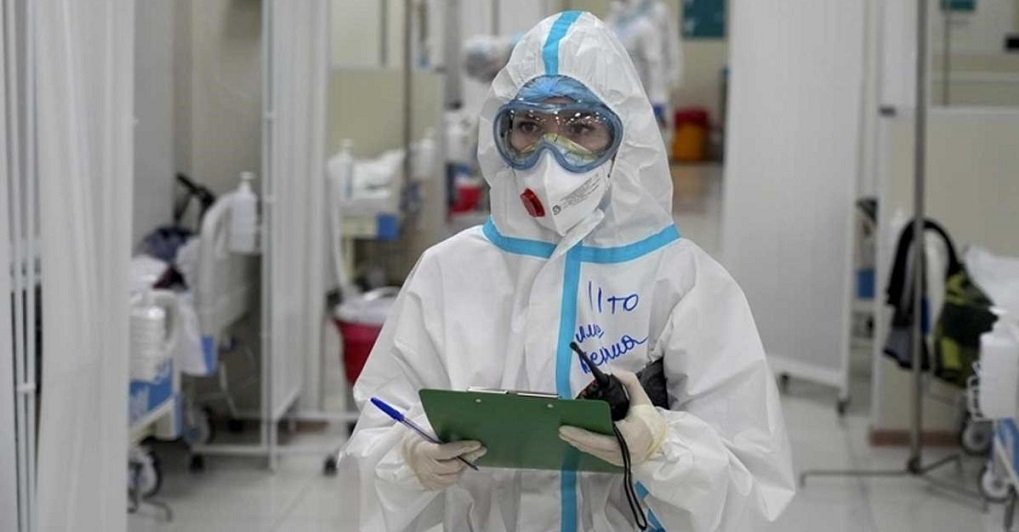 Omicron varyantı Hollanda ve Danimarka’ya sıçradı