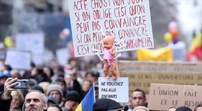 Brüksel’de binlerce kişi bir kez daha Kovid-19 tedbirlerini protesto etti