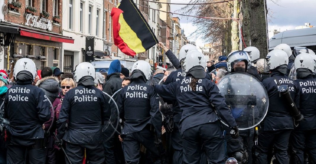 Belçika’daki kamyoncu eylemi engellendi, çok sayıda kişi gözaltına alındı