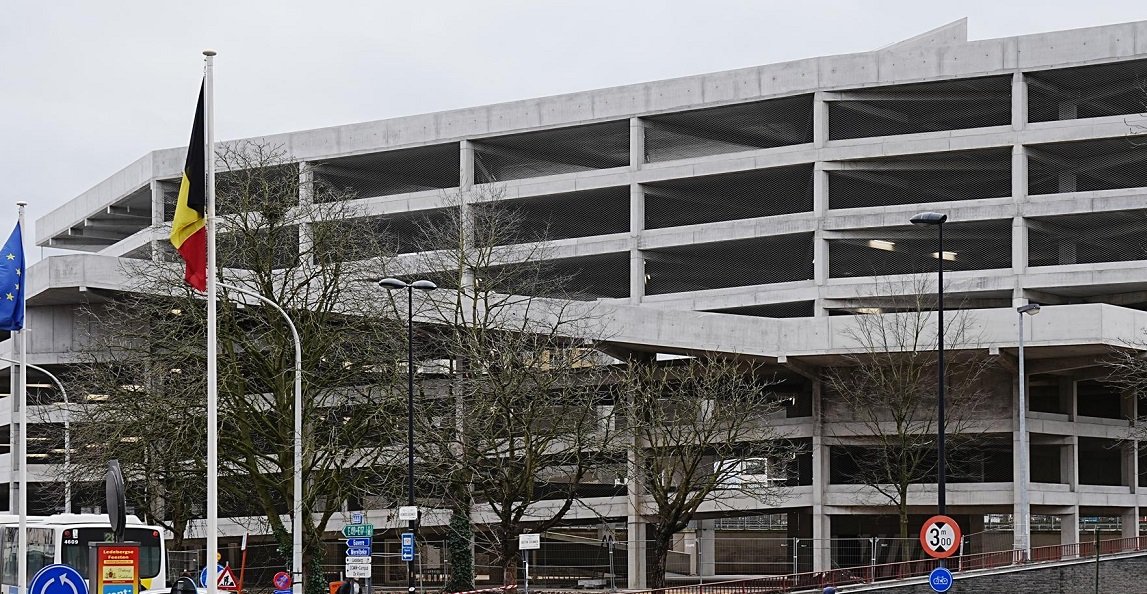 Gent Ledeberg’de inşa edilen katlı  otopark, aylık 15 euro’luk tarifeyle şehrin en ucuz otoparkı olacak.