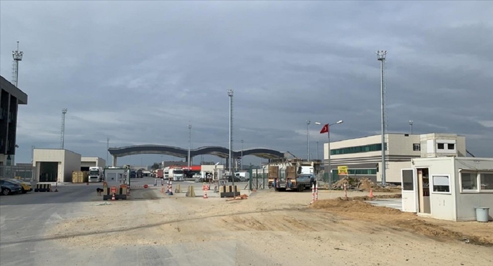 Türkiye’ye giriş ve çıkışlarda gurbetçilere konforlu alan sağlayacak ‘gurbetçi otoparkı’ tamamlandı