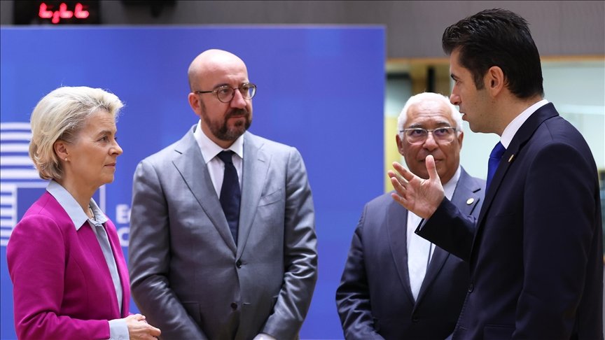 Bulgaristan, Kuzey Makedonya’nın AB üyeliğini engelleyen vetoyu kaldırdı