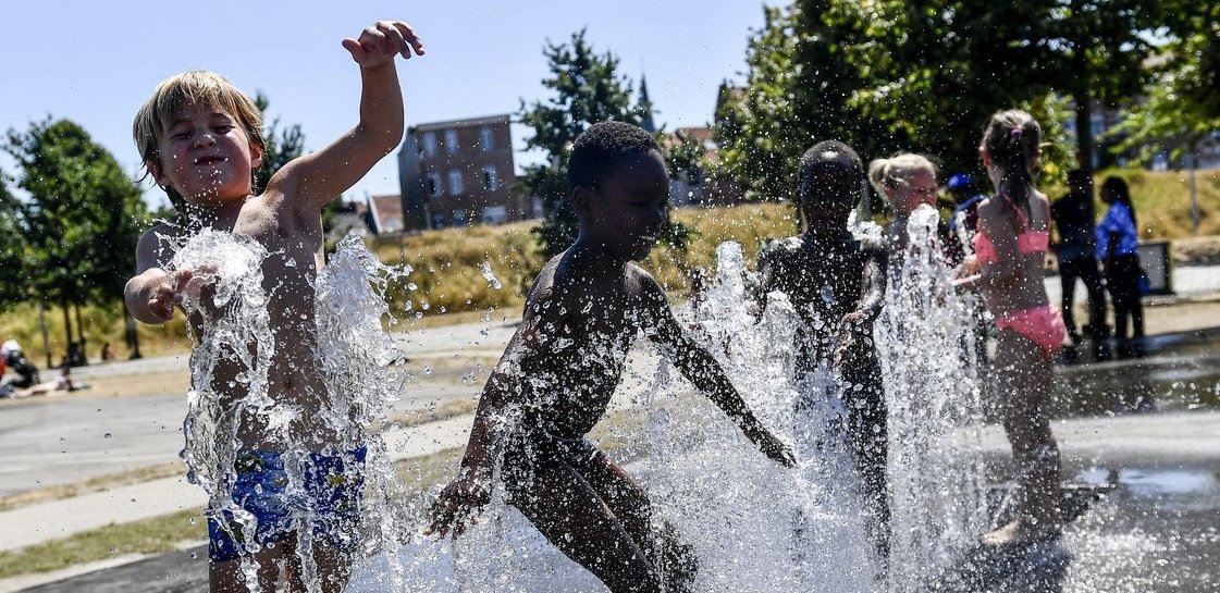 Belçika’da haziran ayı için hava sıcaklığı rekor seviyelere ulaştı.