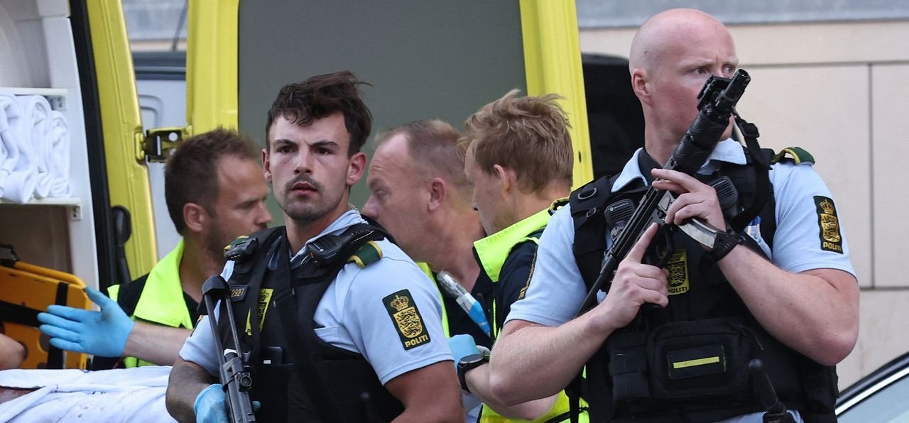 Danimarka’da AVM’ye saldırı : Çok sayıda ölü var