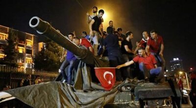 Türkiye’nin en karanlık gecesinde neler yaşandı?