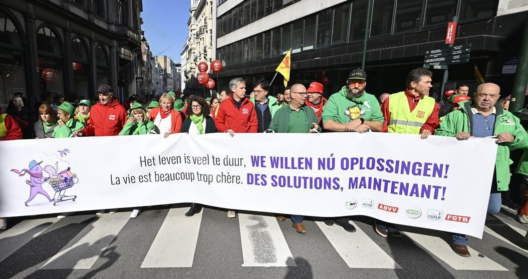 Belçika’da çalışanlar zam talebiyle greve gitti