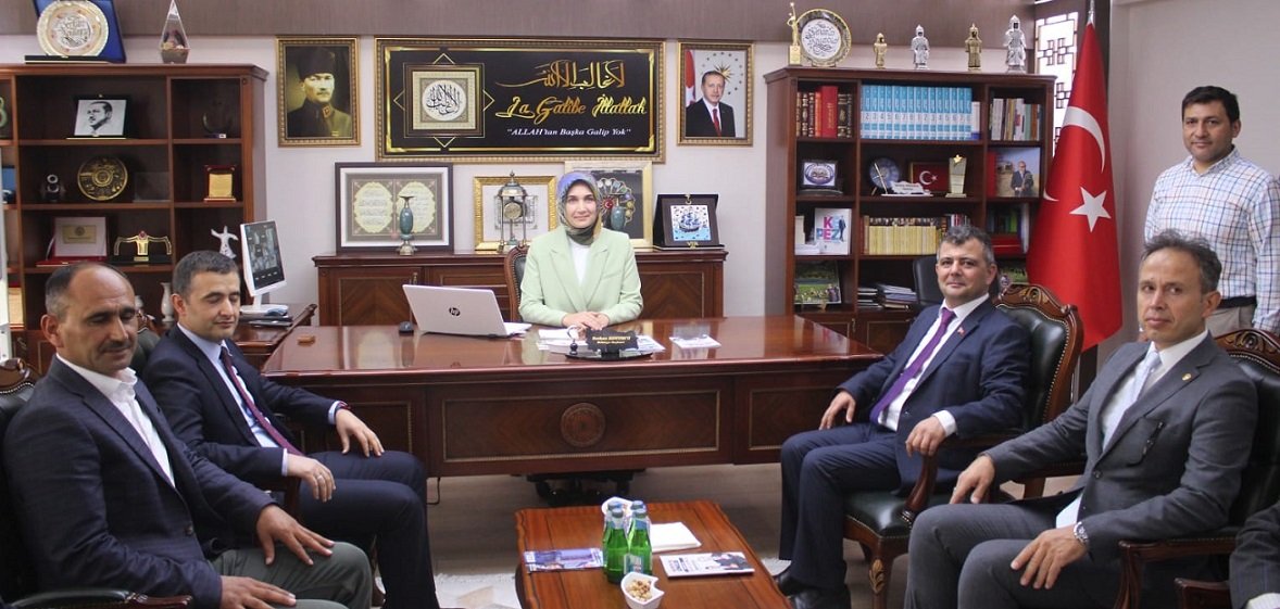 Afyonkarahisar Valisi Yiğitbaşı’ndan Emirdağ Belediyesine  Ziyaret