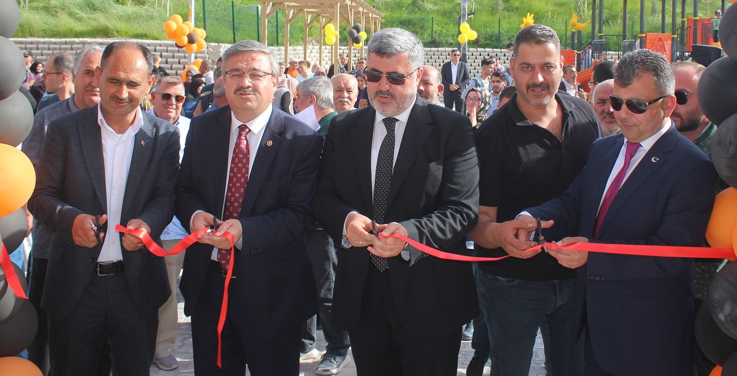 Emirdağ 2. Etap TOKİ Konutlarının Anahtar Teslim Töreni Gerçekleştirildi