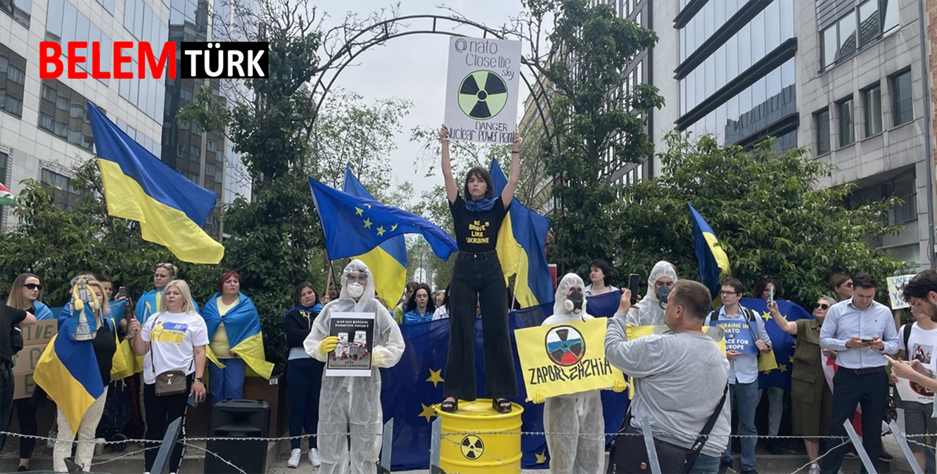 Brüksel’de AB Liderler Zirvesi sırasında Rusya karşıtı protesto