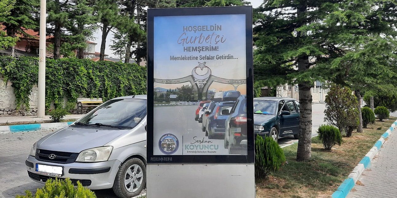 Emirdağ Belediyesi memleketlerine gelen gurbetçileri bu yıl da unutmadı