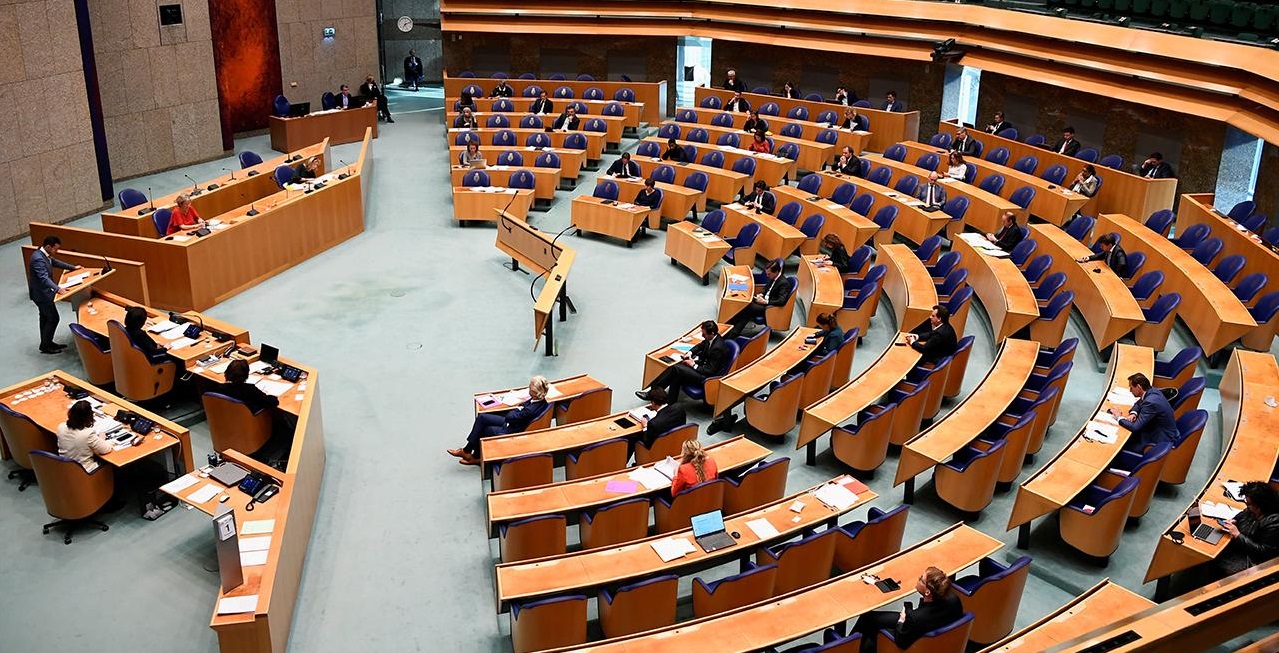 Hollandalılar kendi siyasetçilerine güvenmiyor