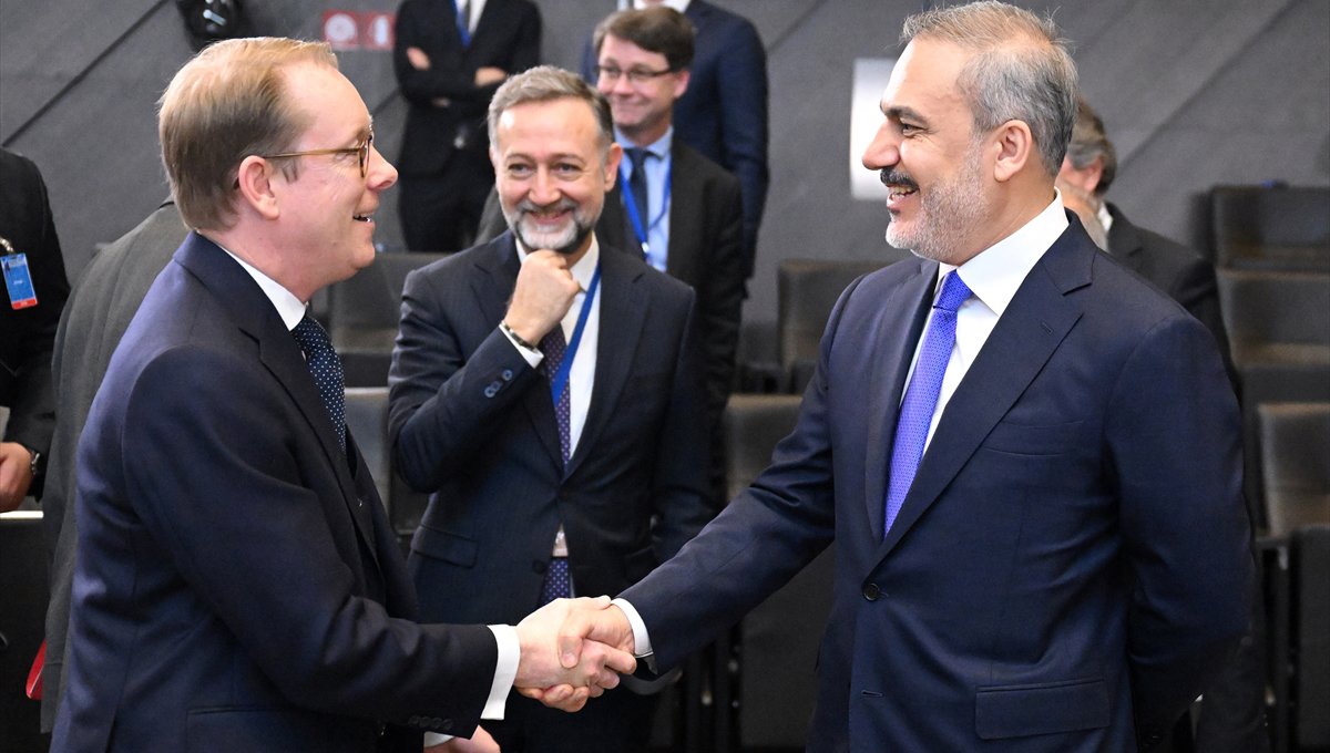 Dışişleri Bakanı Fidan, Brüksel’de diplomatik temaslarda bulundu