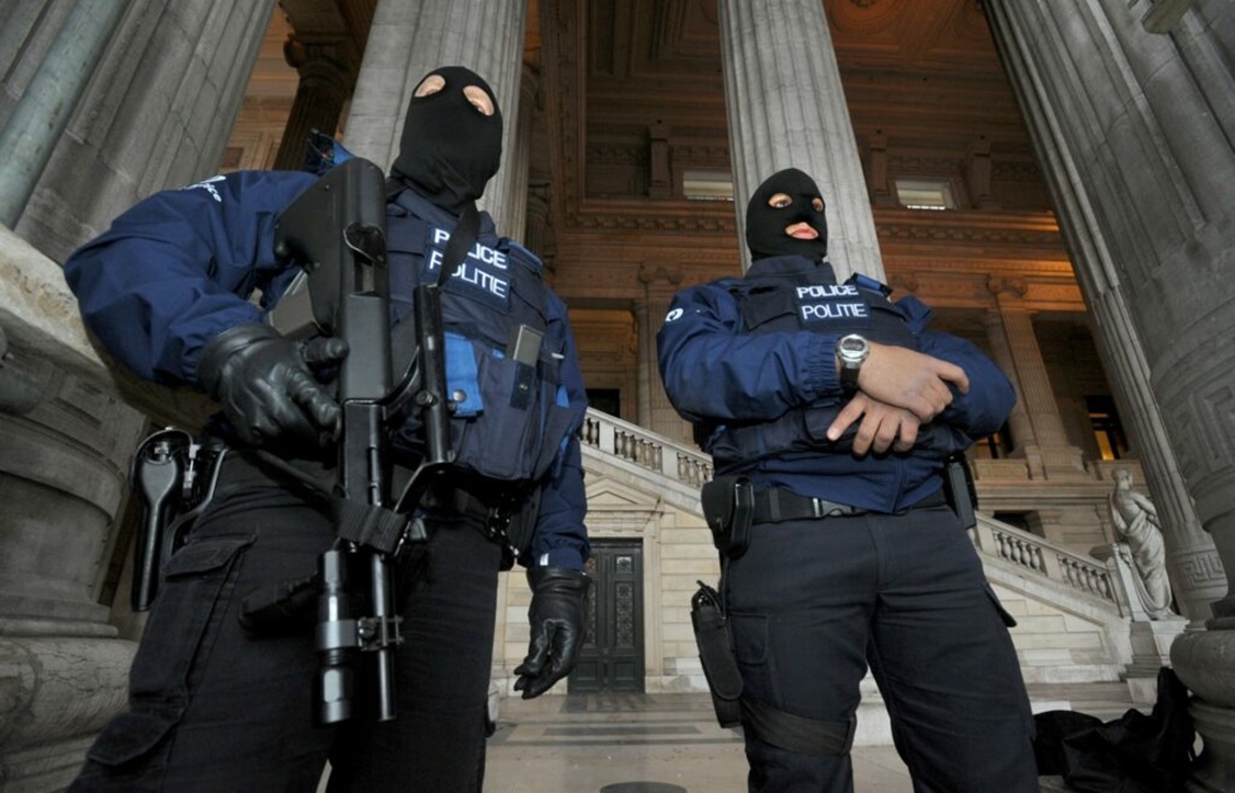 Belçika’ya iki terör hükümlüsünün vatandaşlıkdan çıkarılmasına izin verildi