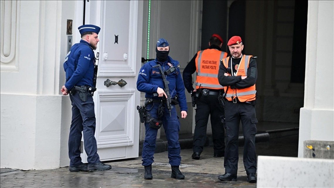 Belçika’da başbakanlık konutuna girmeye çalışan bıçaklı saldırgan yakalandı