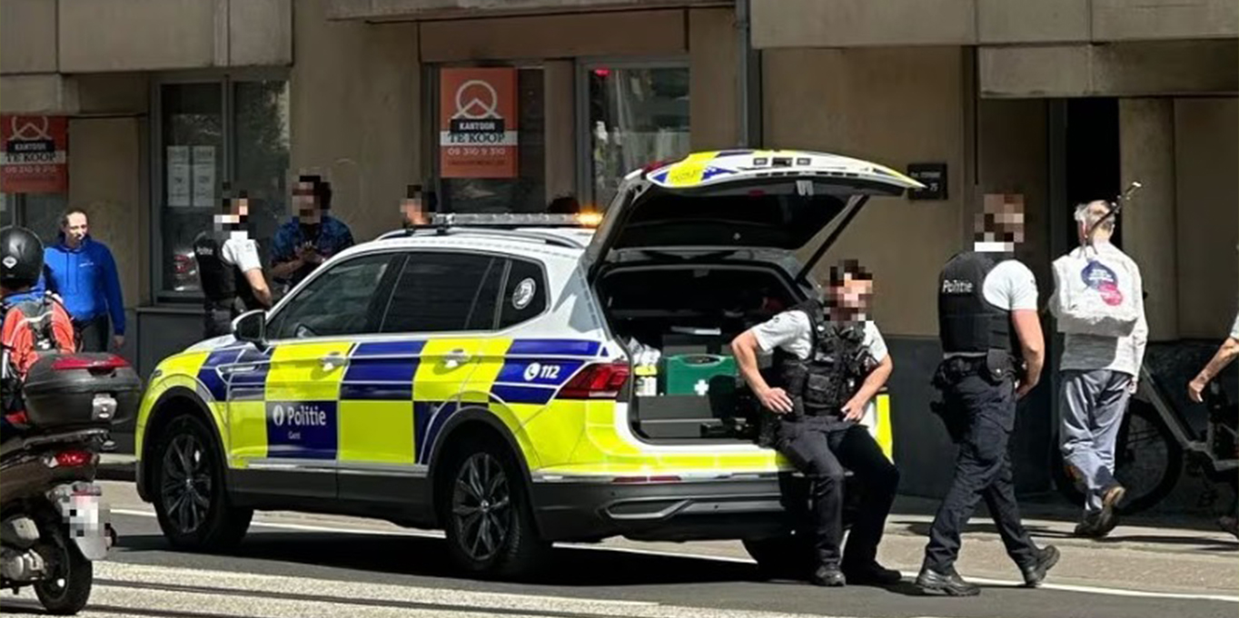 Belçika’nın Gent şehrindeki bir ortaokulda ‘yan baktın’ kavgasına polis müdahele etti.