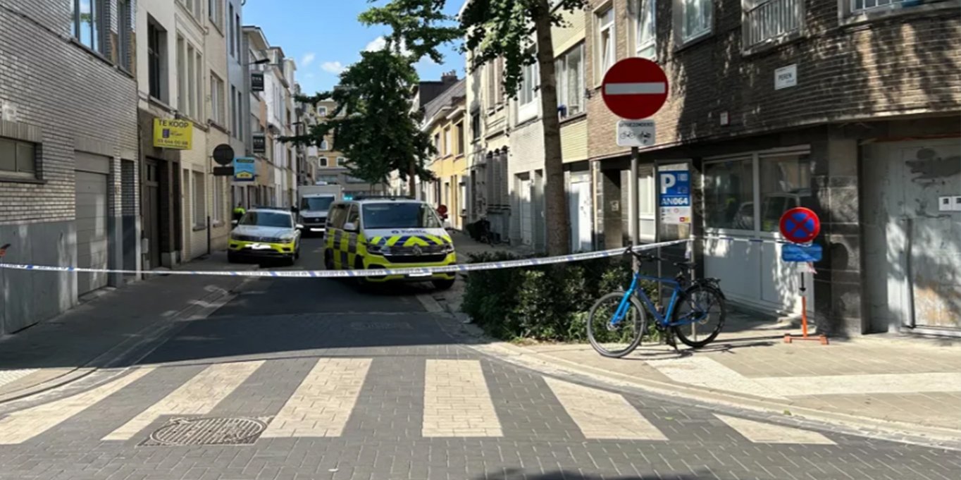 Belçika polisi hırsızlık ihbarı üzerine gittiği evde bir kadının cesedini buldu