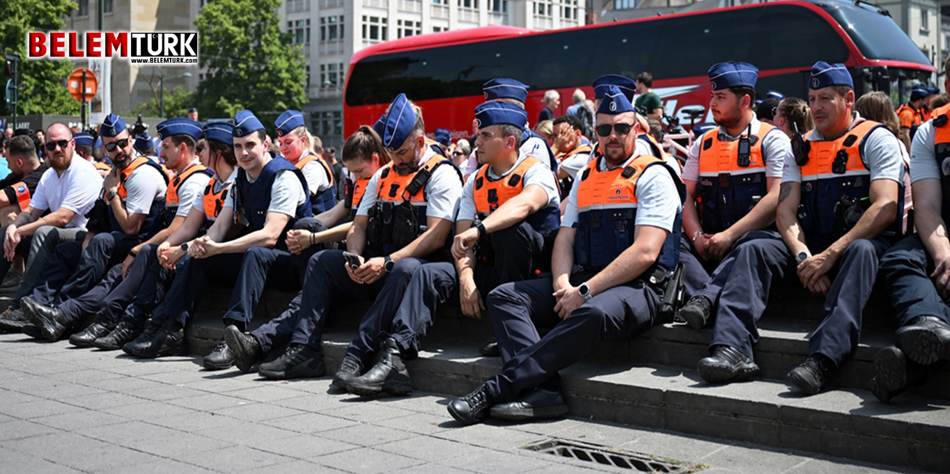 Brüksel Polisi, 11 yaşındaki çocuğun ölümü sonrası tutuklanan meslektaşına destek için gösteri düzenledi