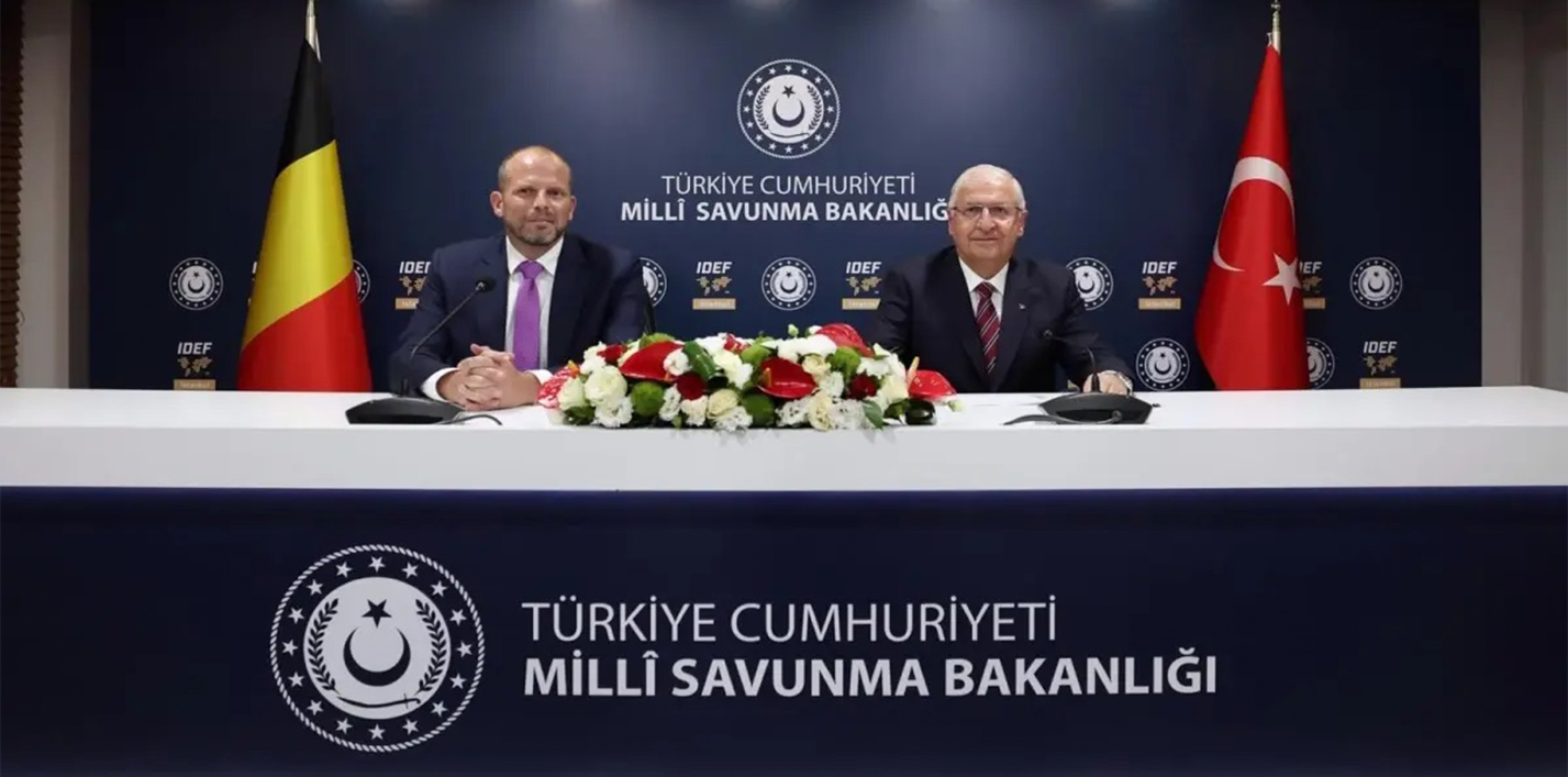 Belçika Savunma Bakanı Francken, İstanbul’da Uluslararası Savunma Sanayii Fuarı’na katıldı