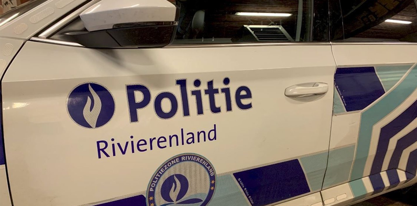 Belçika’da düğün konvoyunda trafiği aksattıkları gerekçesiyle 7 sürücününün ehliyetine el konuldu