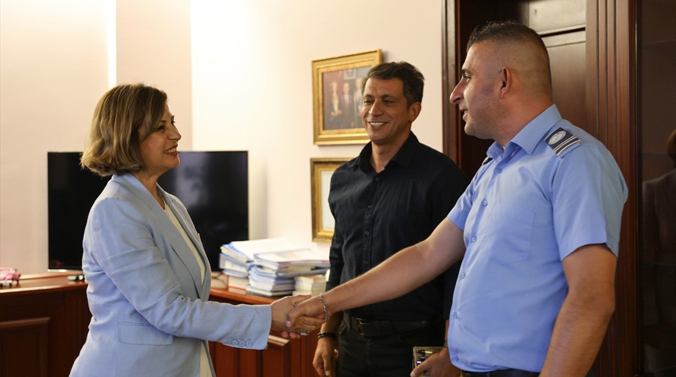 Eskişehir’de belediye otobüs şoförü fenalaşan çocuğu hastaneye yetiştirdi