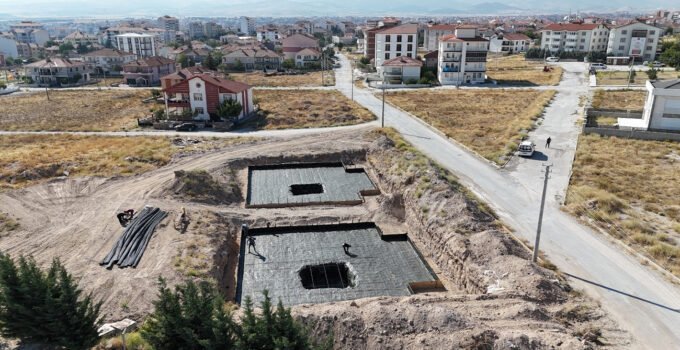 Emirdağ’a kamu hizmetlerini güçlendirecek yeni adliye lojmanı yapılıyor