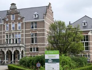 Belçika’da bir bakım evinde 94 yaşındaki adam oda arkadaşı tarafından vahşice öldürdü