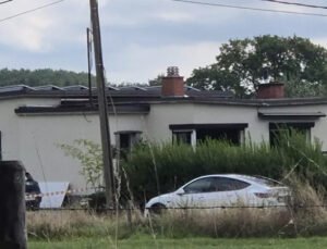 Belçika’da eski kız arkadaşını bağlayan adam, annesinide bıçaklayarak ağır yaraladı