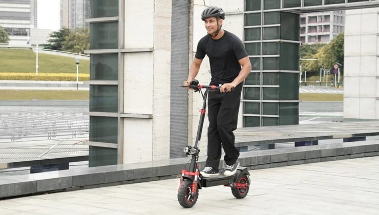 Belçika’da e-scooterlara kask şartı getiriliyor