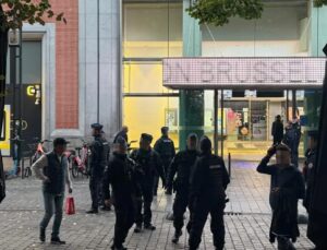Brüksel’in çeşitli mahallelerinde dün akşam geniş çaplı polis operasyonları yapıldı