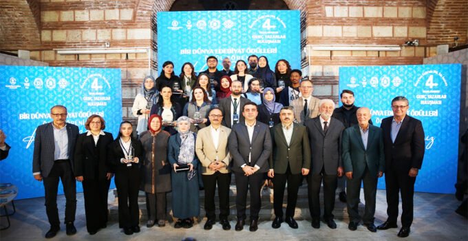 37 Ülkeden 105 Genç Yazar “YTB Bir Dünya Edebiyat Ödülleri”nde Bir Araya Geldi.