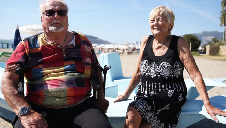 Alman çift 36 yılda 101 kez tatil için Alanya’ya geldi
