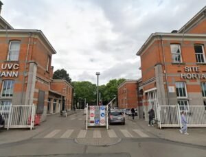 Brüksel’de bir hastanede kırık aynayla bıçaklanan stajyer hemşire (22) ağır yaralandı