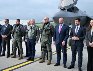 Belçika ilk F-35’lerini teslim aldı